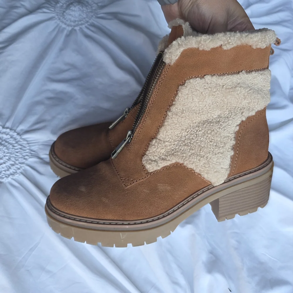 Naturalizer Jett Tawny Brown 8.5